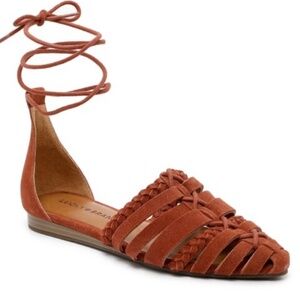 Sandal with ankle tie